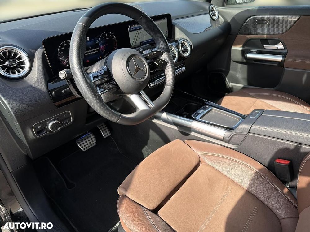 Mercedes-Benz GLA - 10