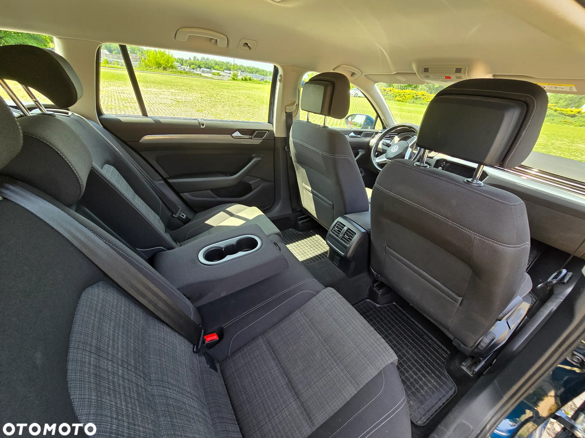 Volkswagen Passat 2.0 TDI EVO Business DSG - 27
