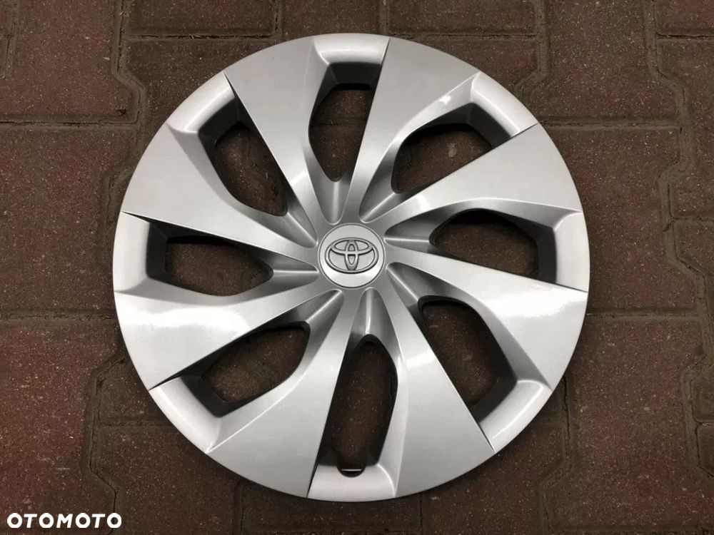 TOYOTA KOŁPAK 16" NOWY ORYGINALNY SREBRNY AURIS AVENSIS YARIS PRIUS COROLLA CHR PROACE VERSO CAMRY AYGO - 1