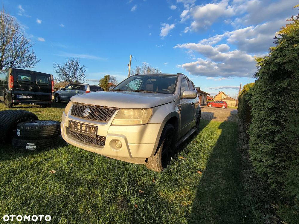 Suzuki Grand Vitara 1.9 DDiS - 11