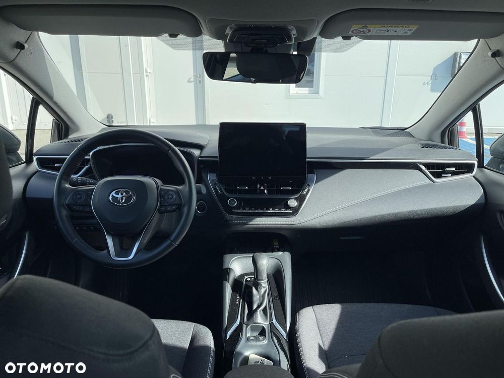 Toyota Corolla - 10