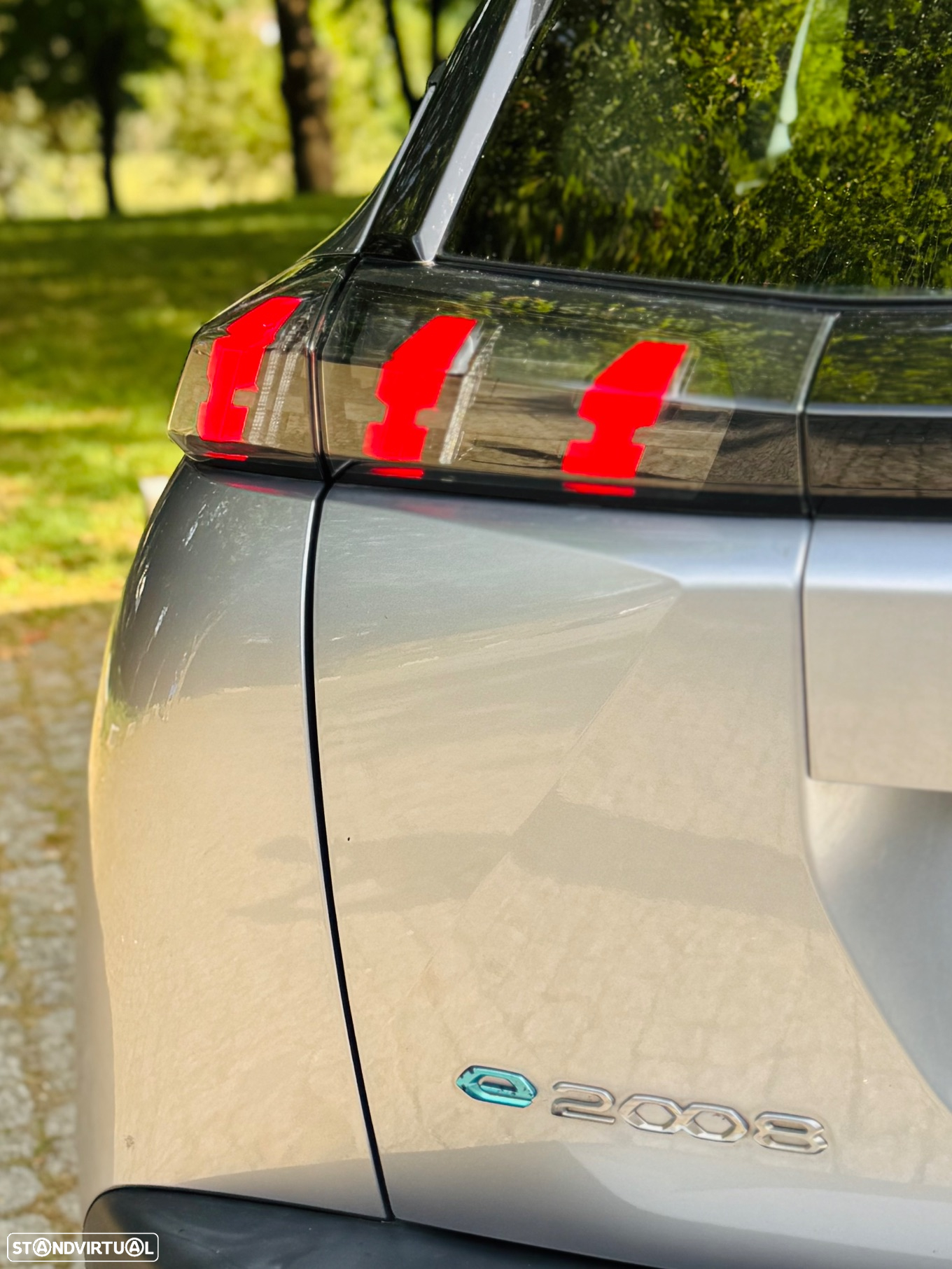 Peugeot e-2008 50 kWh Allure Pack - 14
