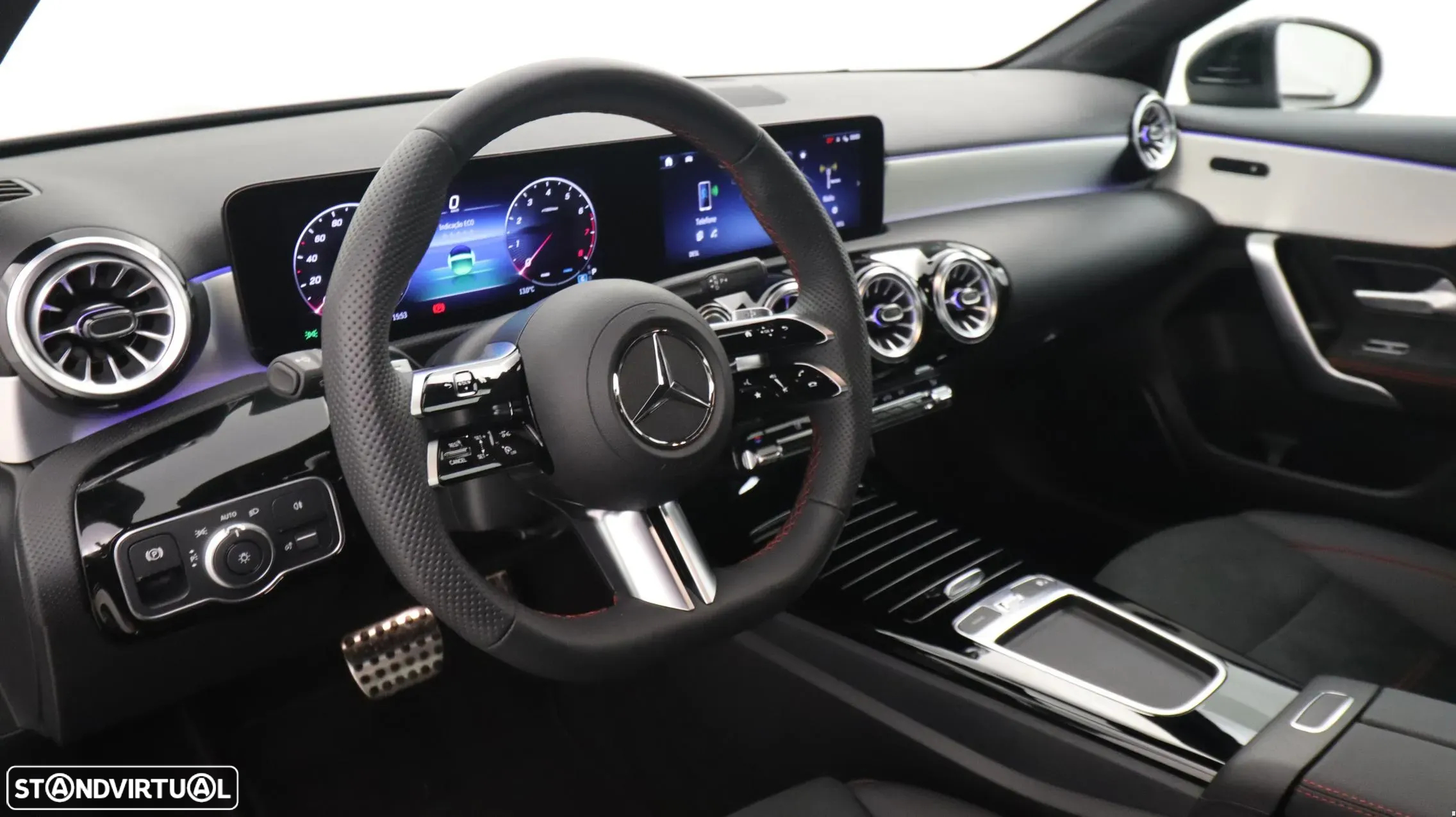 Mercedes-Benz A 200 Limousine AMG Line Aut. - 22
