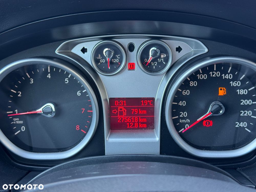 Ford Focus 1.8 Style+ - 33