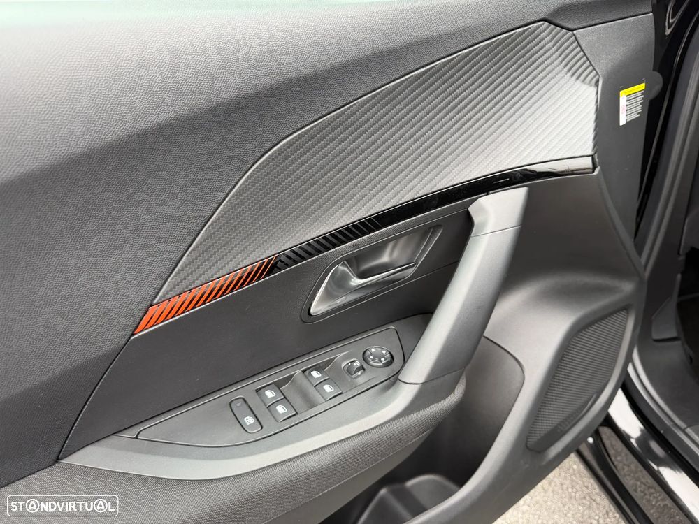 Peugeot e-2008 50 kWh Active Pack - 48