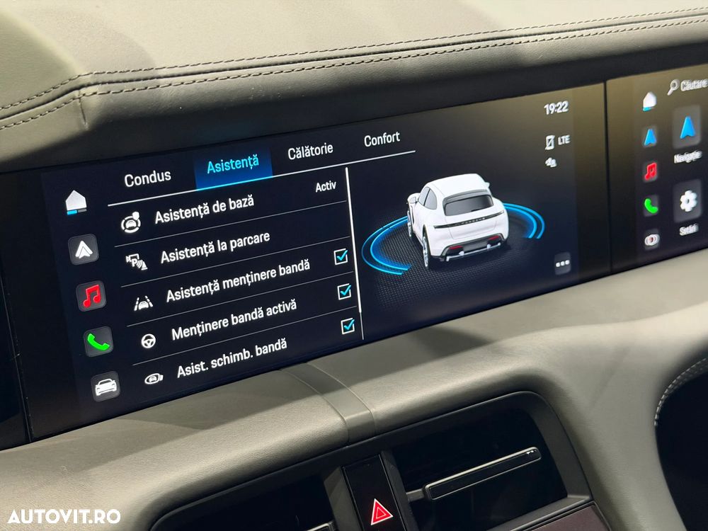 Porsche Taycan 4 - 36