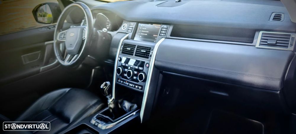 Land Rover Discovery Sport TD4 HSE Luxury - 13