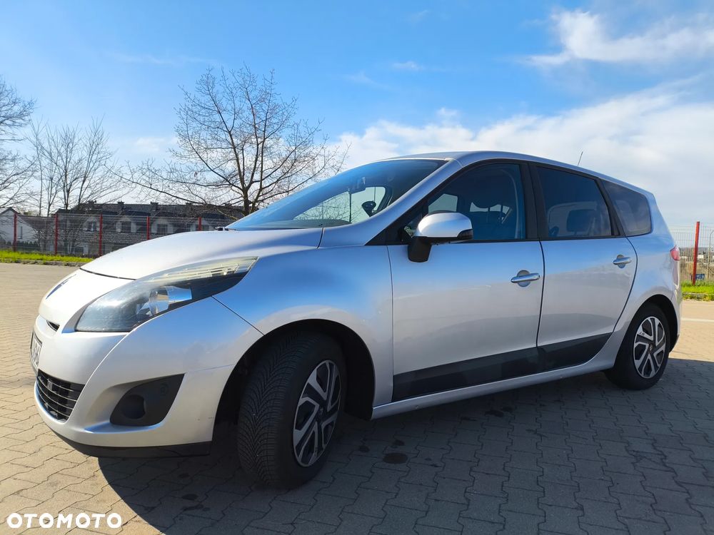 Renault Scenic 2.0 16V Privilege CVT - 3