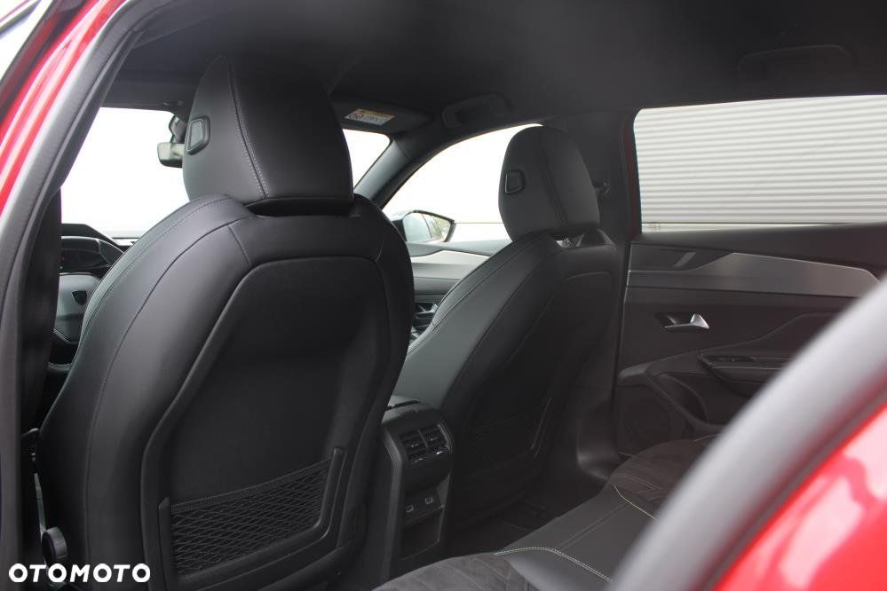 Peugeot 408 - 11