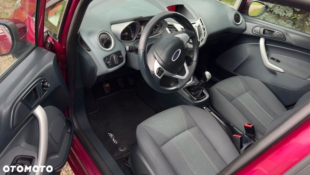 Ford Fiesta - 6