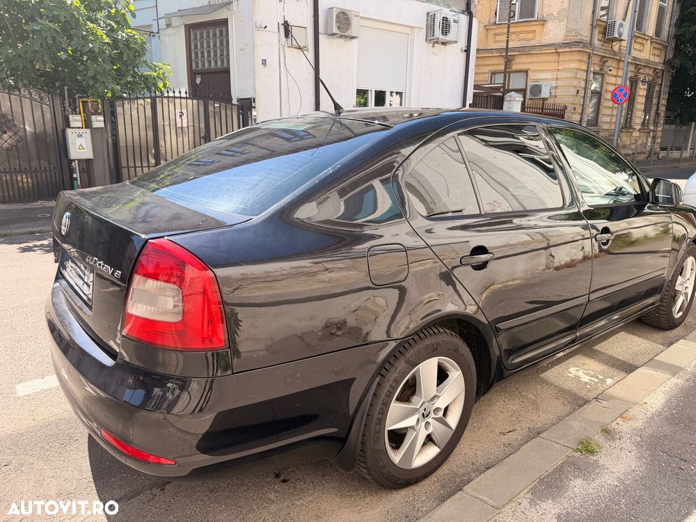 Skoda Octavia 1.6 MPI Ambiente - 5