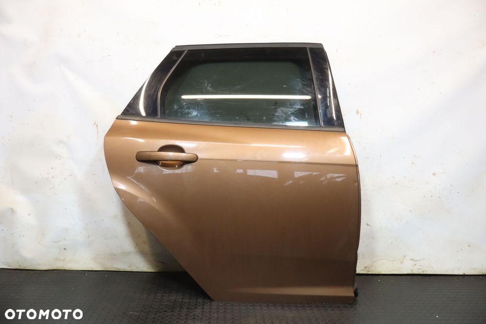 DRZWI PRAWY TYŁ FORD FOCUS III MK3 YC KOMBI - 1