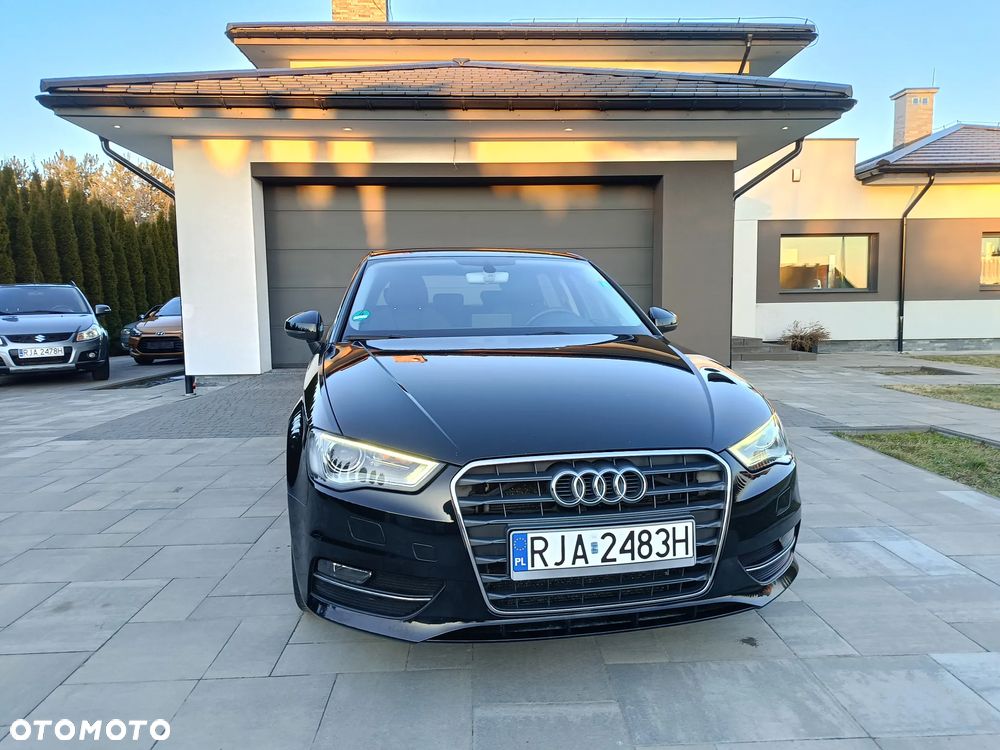 Audi A3 Sportback 2.0 TDI S tronic Attraction - 5