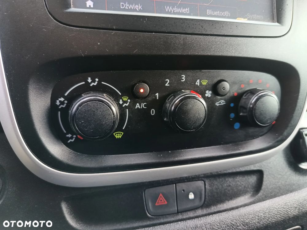 Nissan Nv300 LONG L2H1 jak Trafic, Vivaro 1.6 diesel dCi 125 manual 2018 rok STAN BDB Gotowy do jazdy!!! - 38