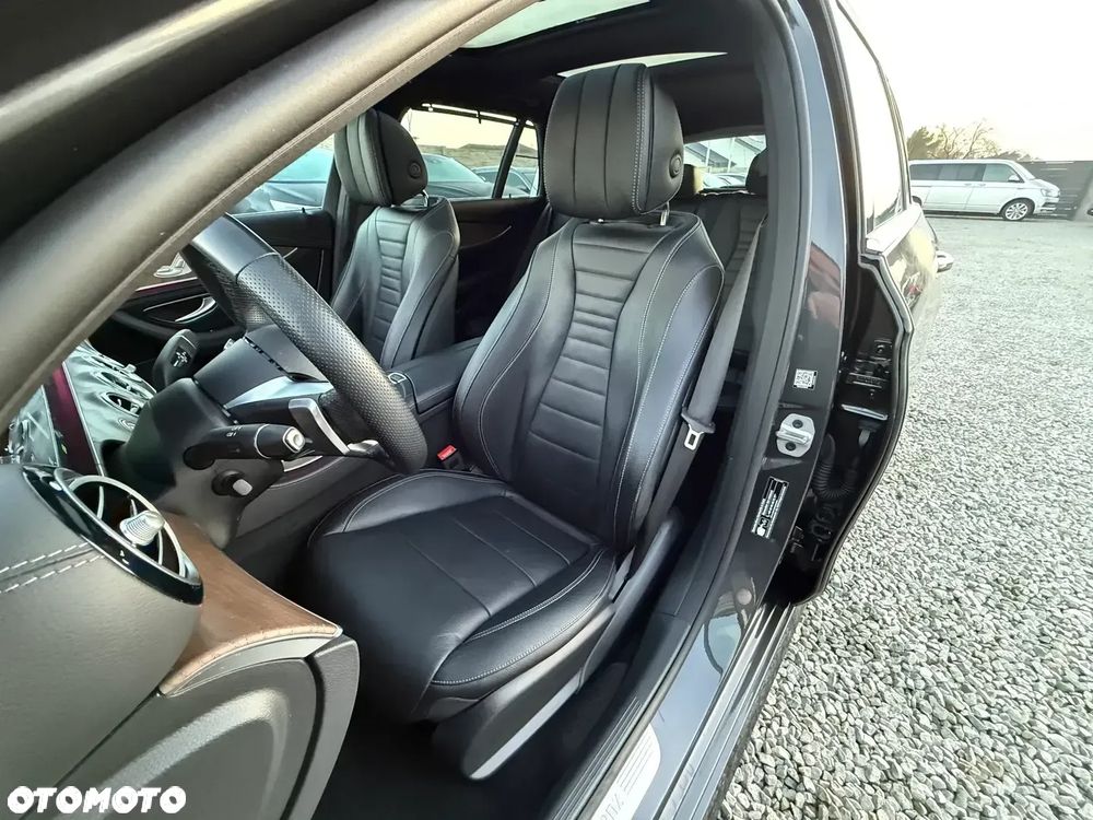 Mercedes-Benz Klasa E 300 de PHEV 4-Matic AMG 9G-Tronic - 29