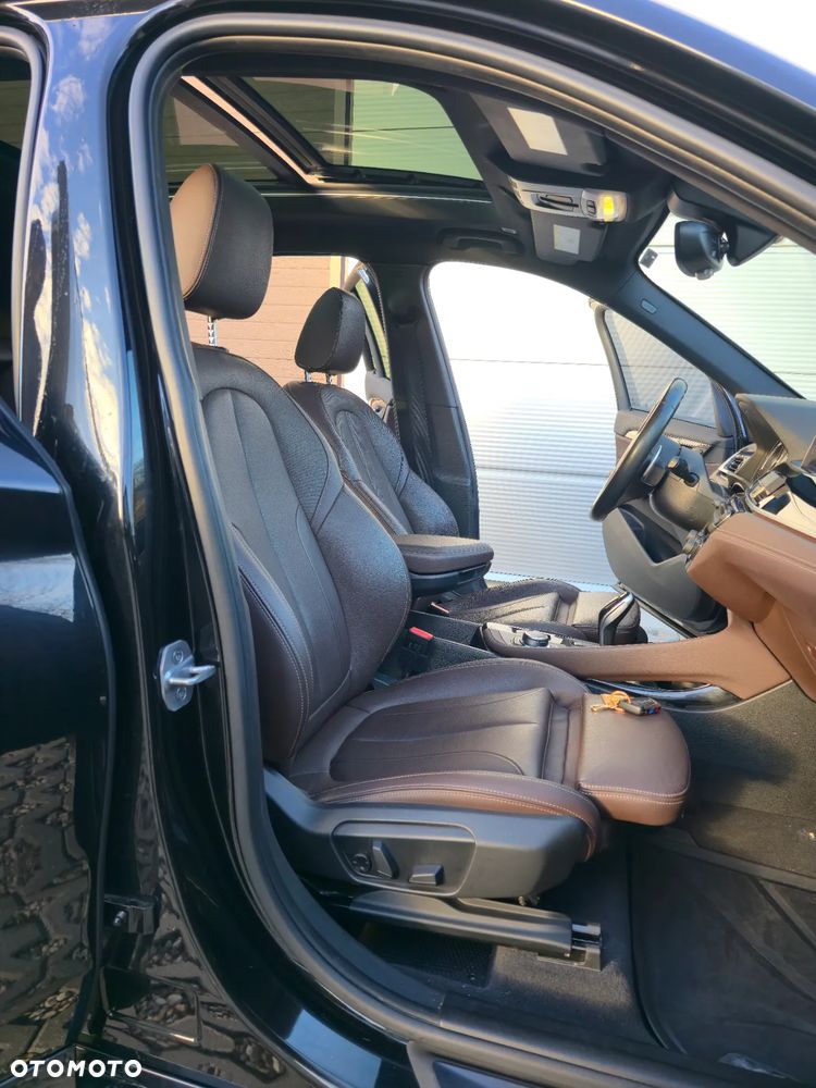 BMW X1 xDrive25i M Sport - 24