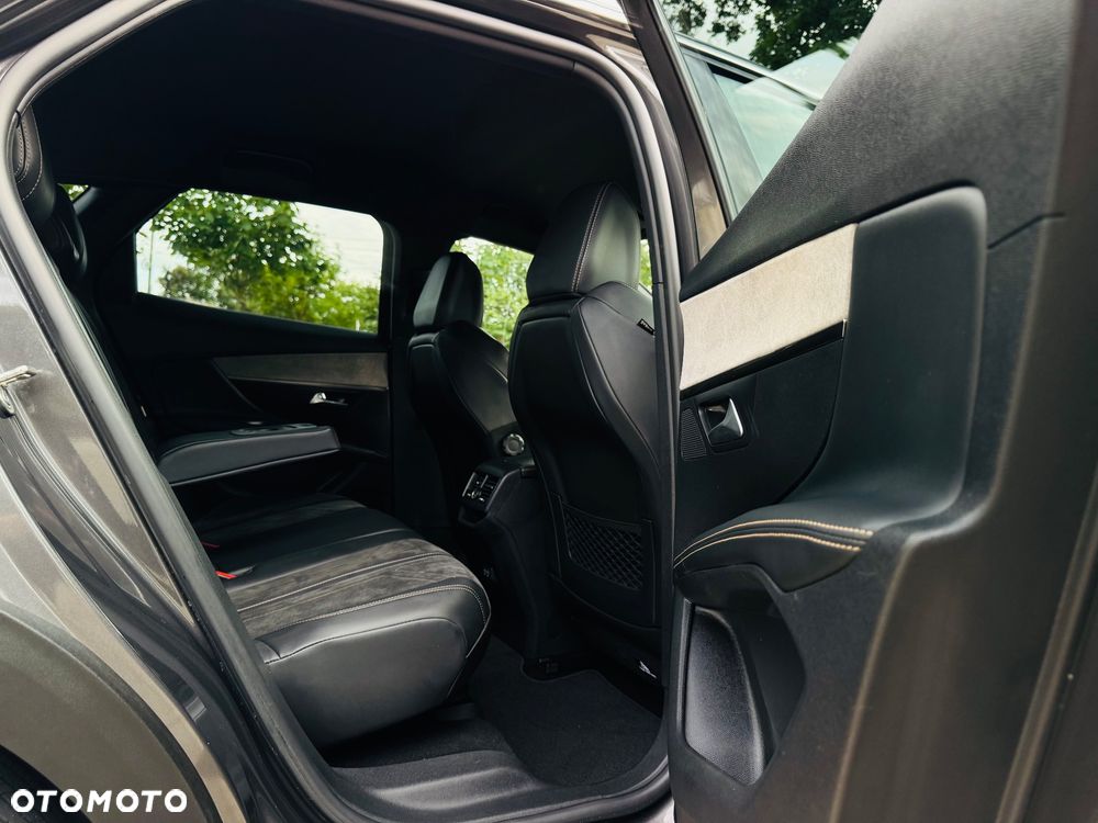 Peugeot 3008 1.5 BlueHDi GT S&S - 32