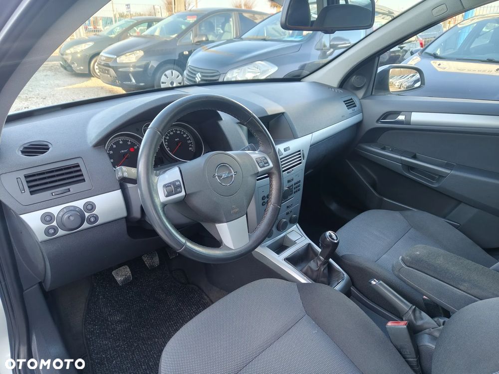 Opel Astra - 17
