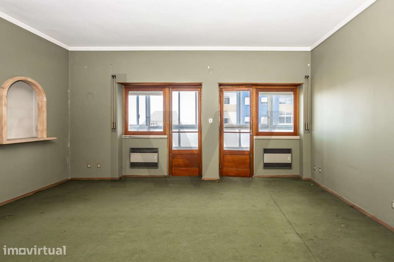 Apartamento T4 sito  na Praceta Sebastião da Gama, Cacilhas - Grande imagem: 3/42