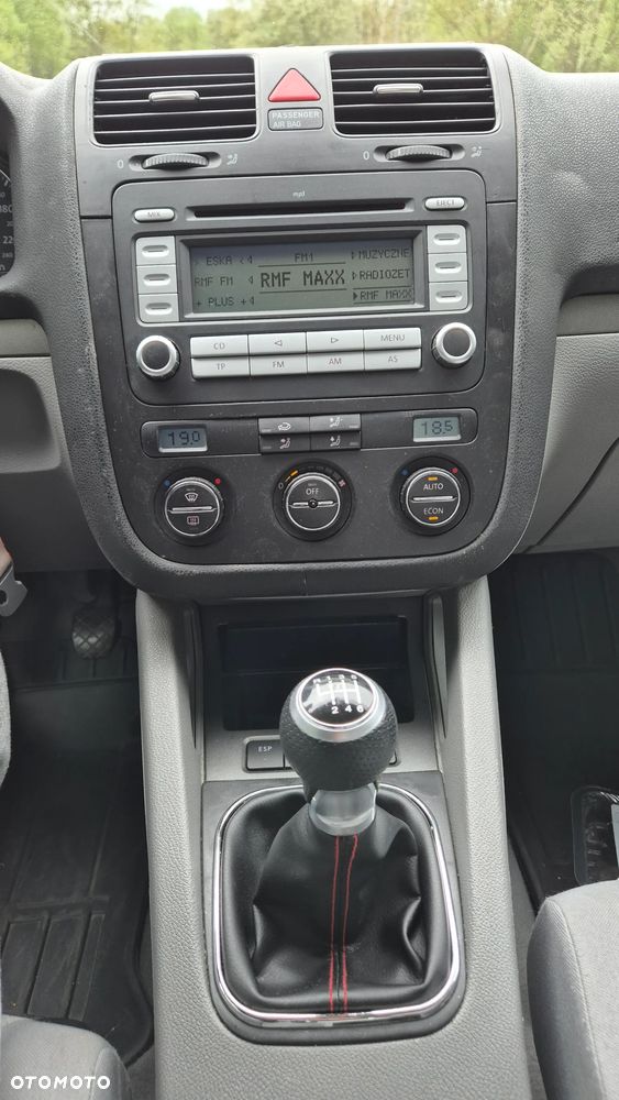 Volkswagen Golf 1.9 TDI 4Motion Sportline - 8