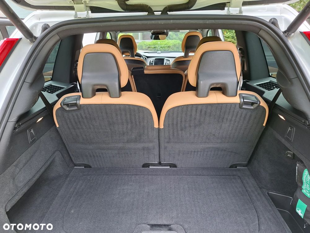 Volvo XC 90 D5 AWD Inscription 7os - 24
