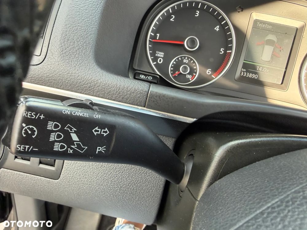 Volkswagen Touran 2.0 TDI DPF BlueMotion Technology Comfortline - 17