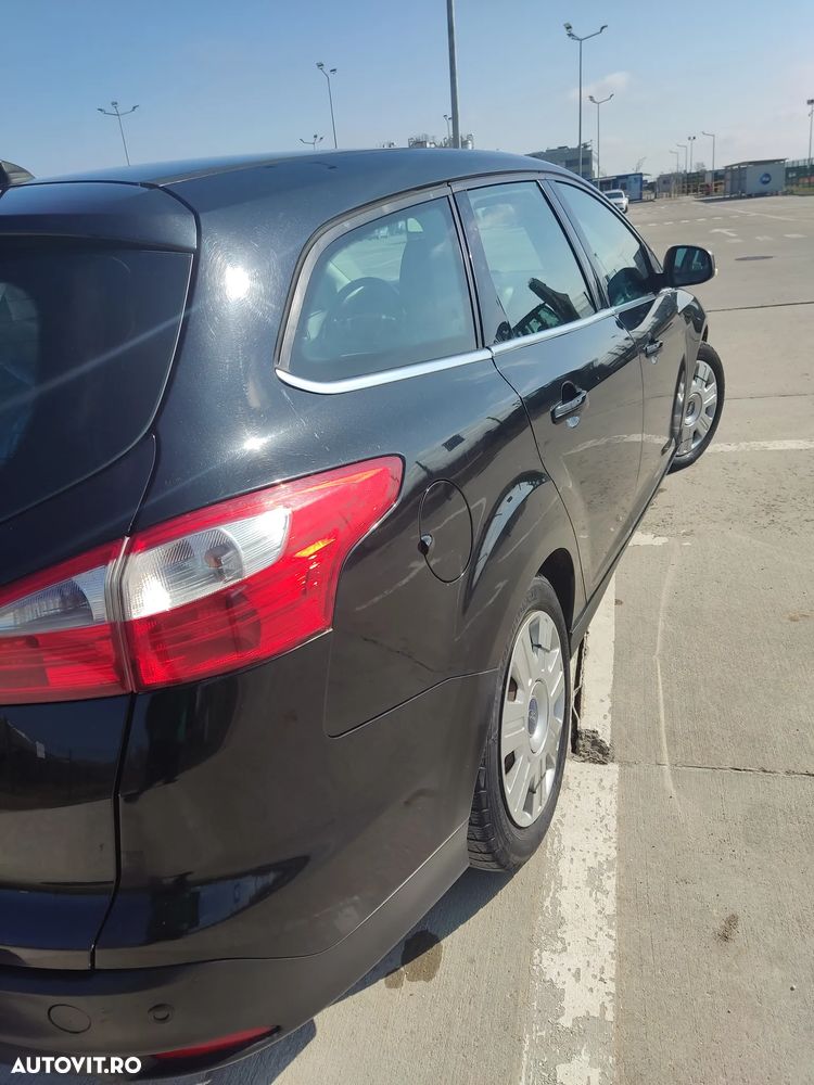 Ford Focus 1.6 TDCI DPF Titanium - 5
