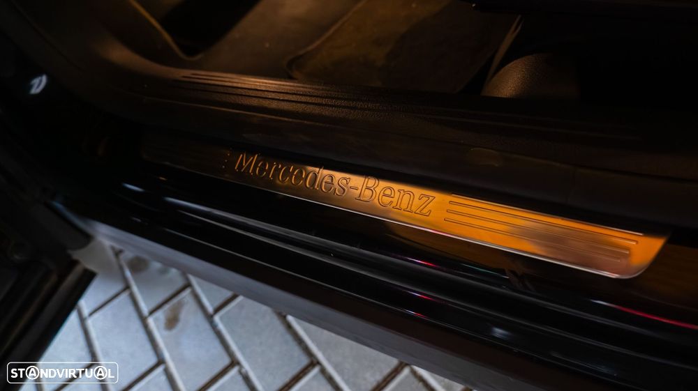 Mercedes-Benz GLB 180 d Progressive - 14