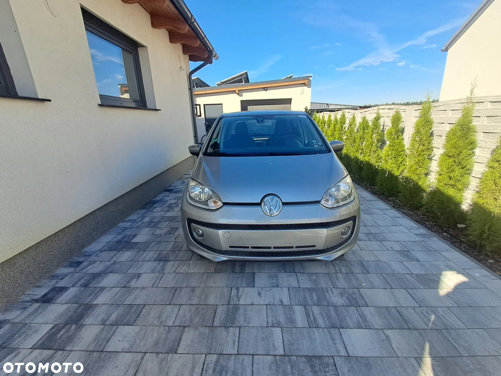 Volkswagen up! 1.0 high - 9