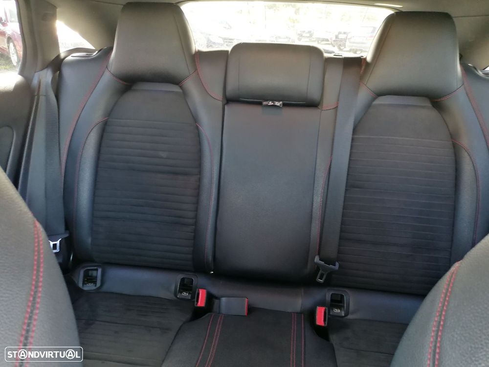 Mercedes-Benz CLA 180 d Shooting Brake Urban Aut. - 21