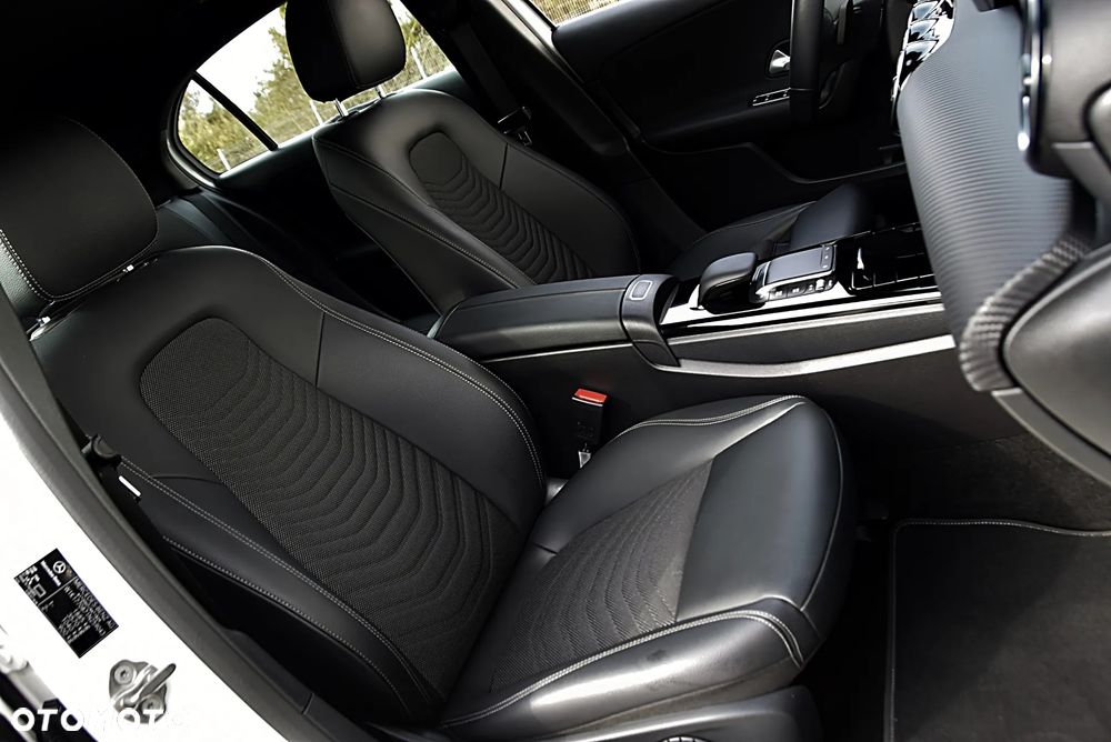 Mercedes-Benz Klasa A 200 7G-DCT - 20