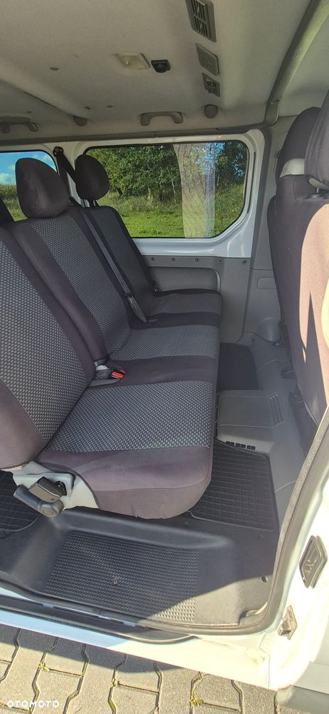 Renault Trafic Passenger L2H1 Expression - 11