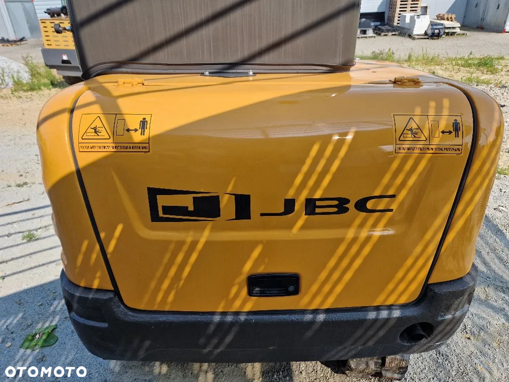 JCB JBC 8022 - 7
