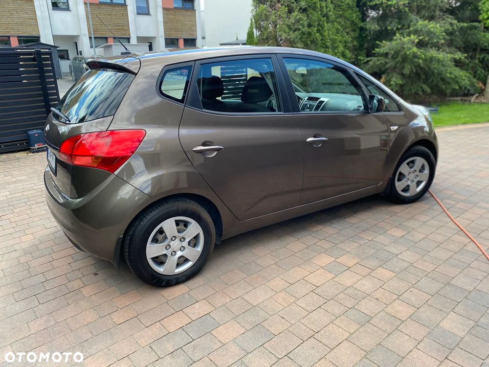 Kia Venga 1.4 L - 21