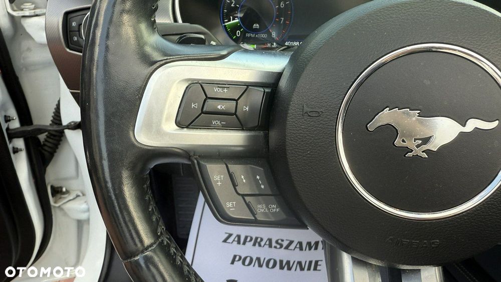 Ford Mustang - 11