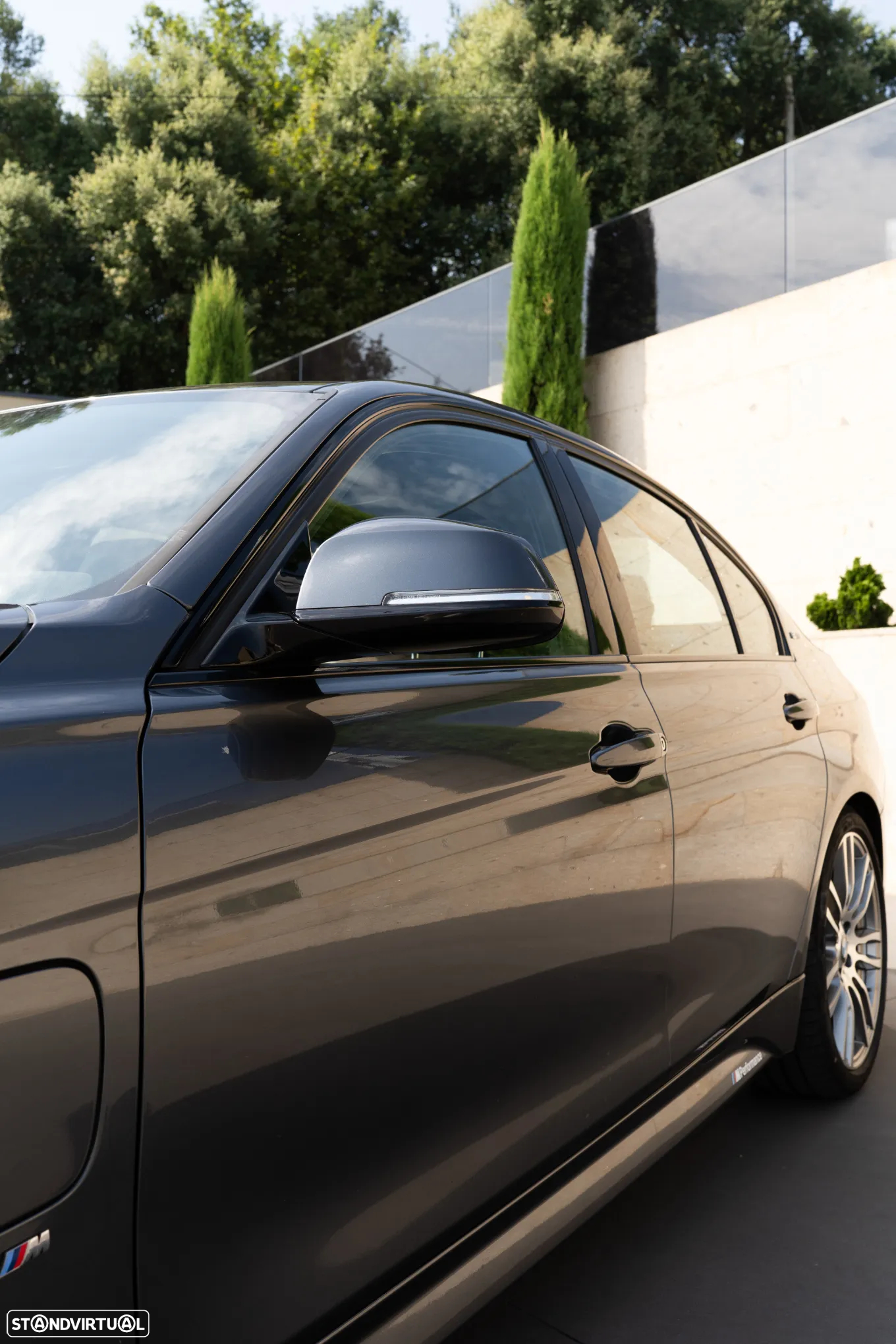BMW 330 e Pack M Auto - 9