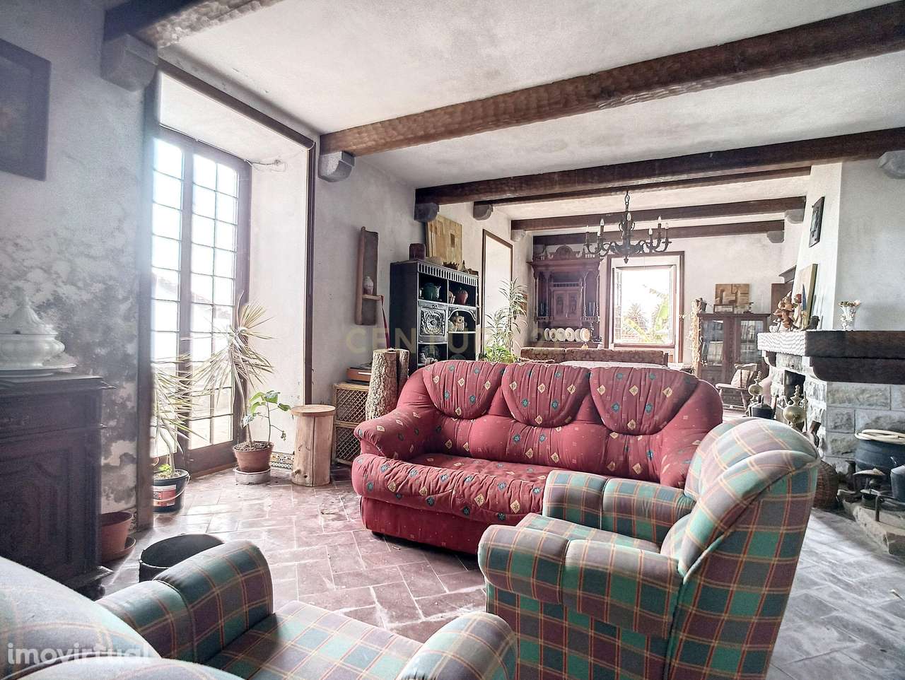 Moradia T4 de Estilo Senhorial na Vila de Capelas. - Grande imagem: 4/42