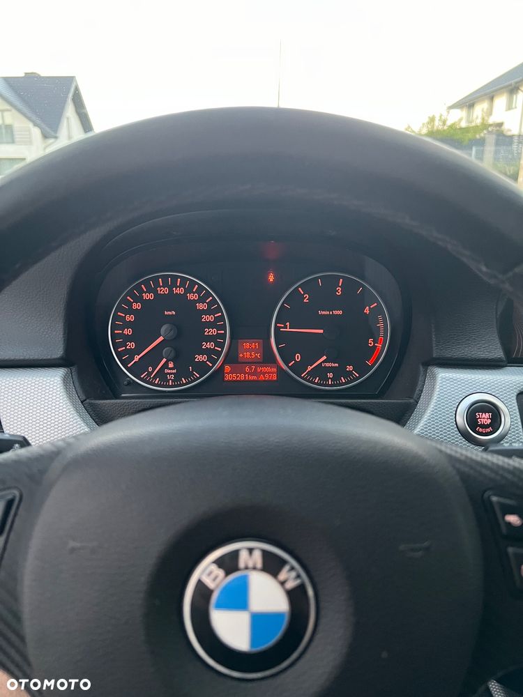 BMW Seria 3 320d - 11