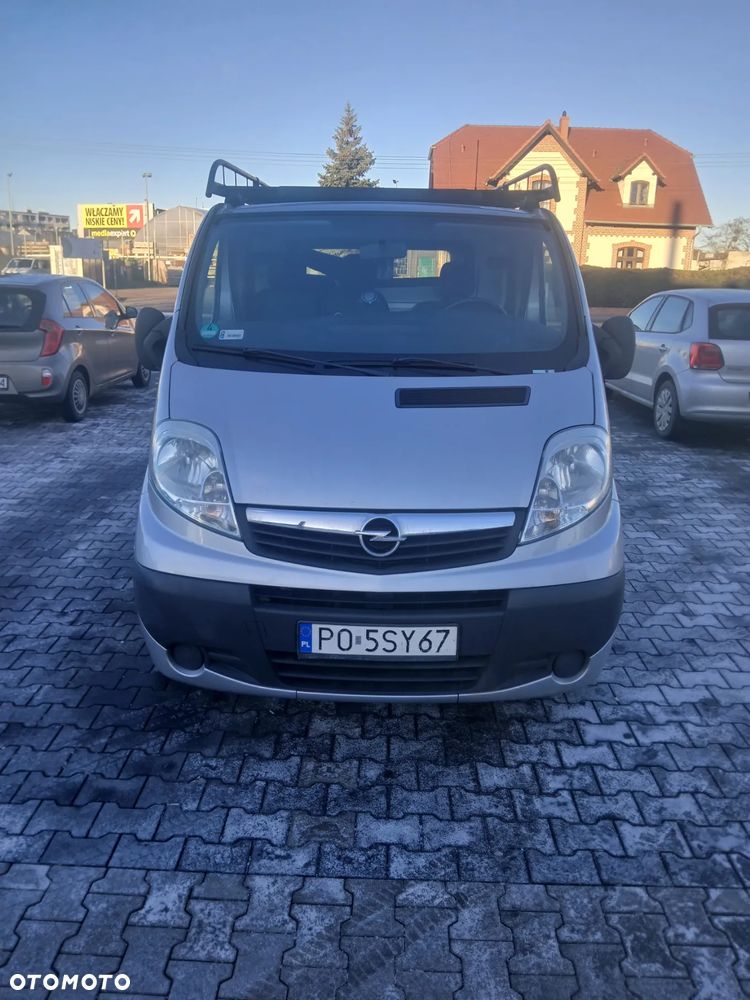 Opel vivaro - 2