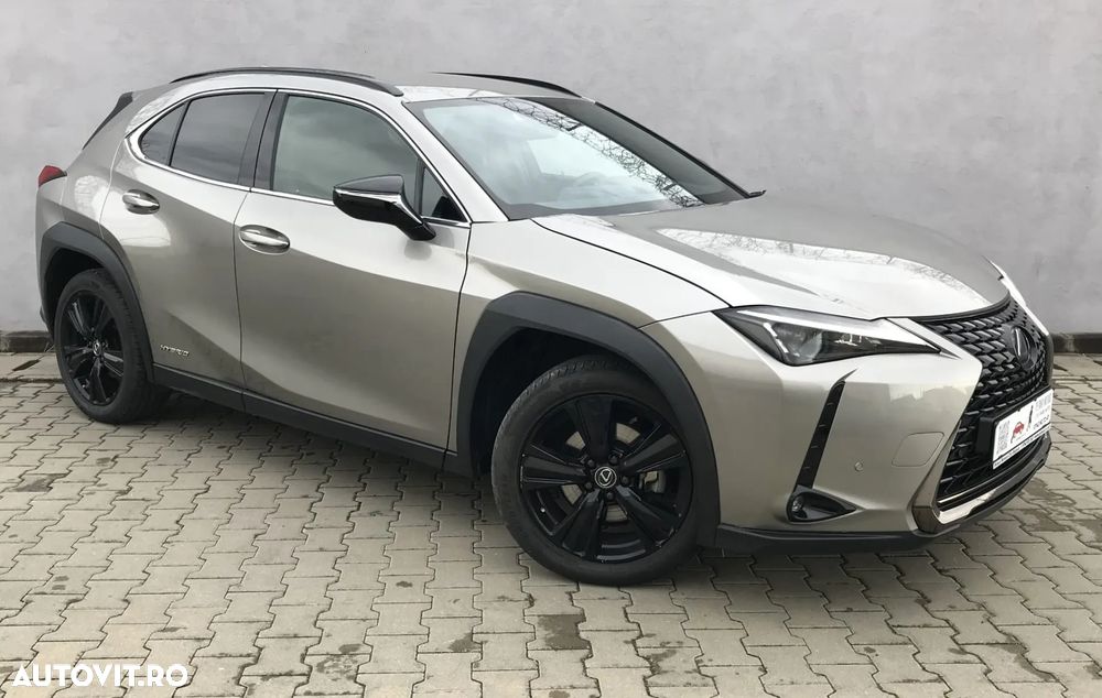 Lexus UX 250h (E-FOUR) Business Edition - 2