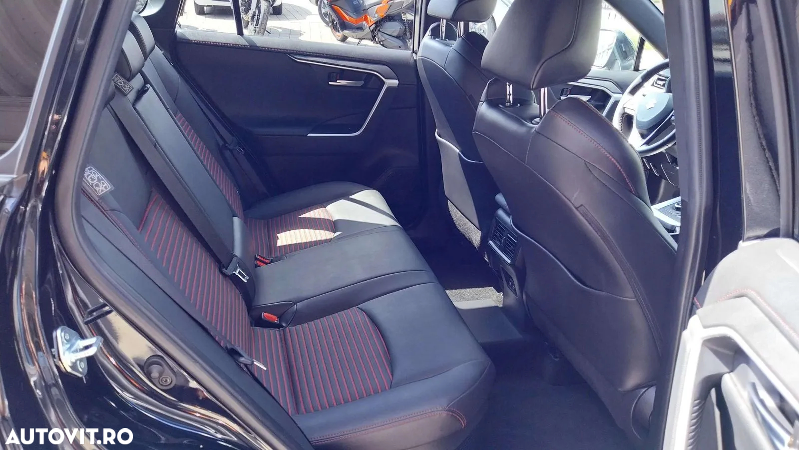 Suzuki Across PLUG-IN HYBRID - 13