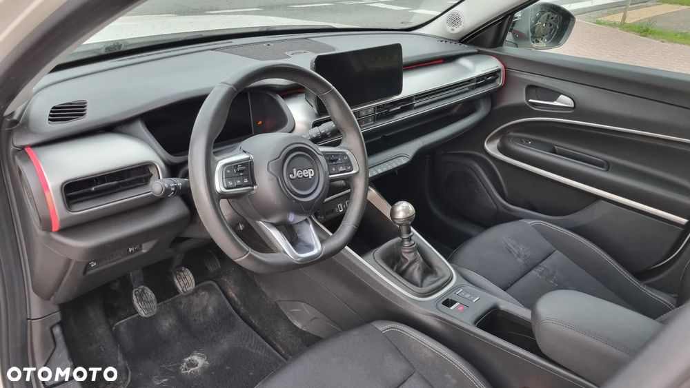 Jeep Avenger 1.2 GSE T3 Turbo-Benzin GDI Summit - 25