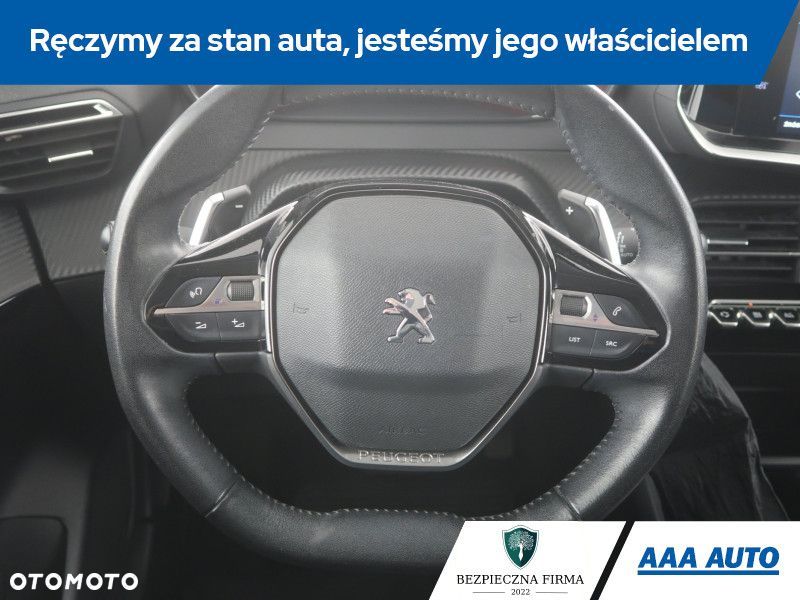 Peugeot 208 - 17