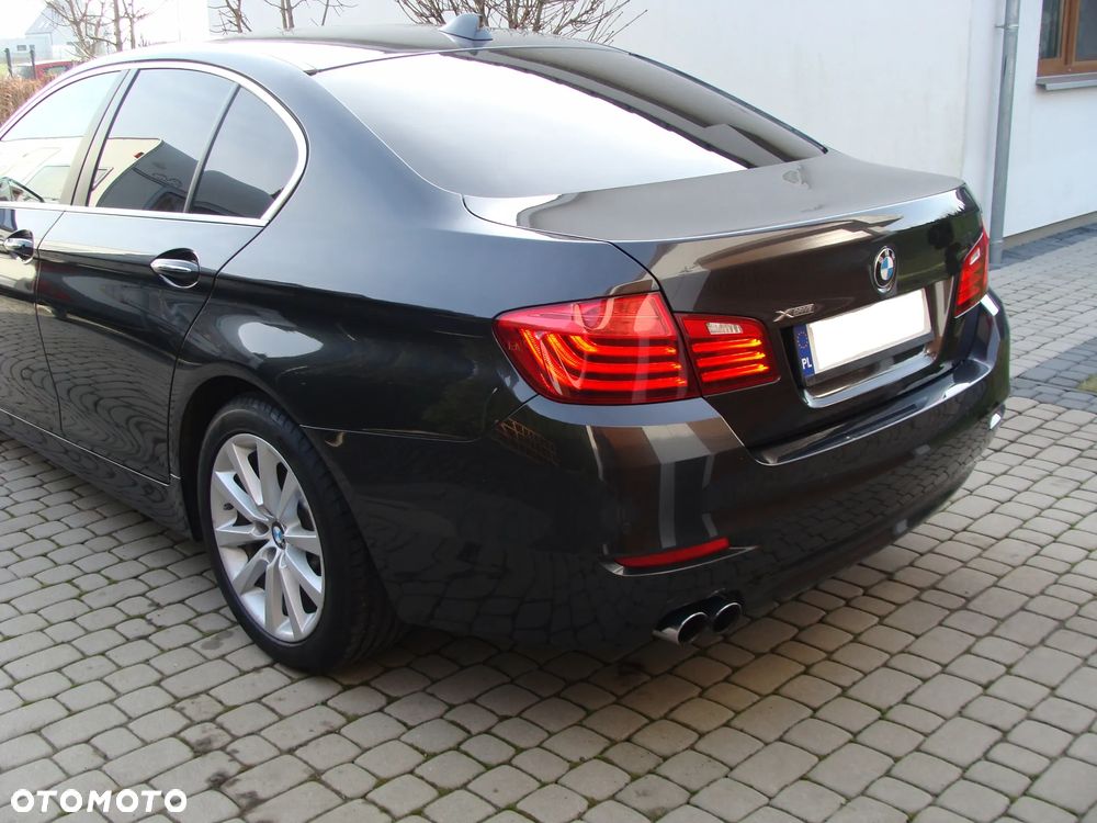 BMW Seria 5 520d xDrive - 4