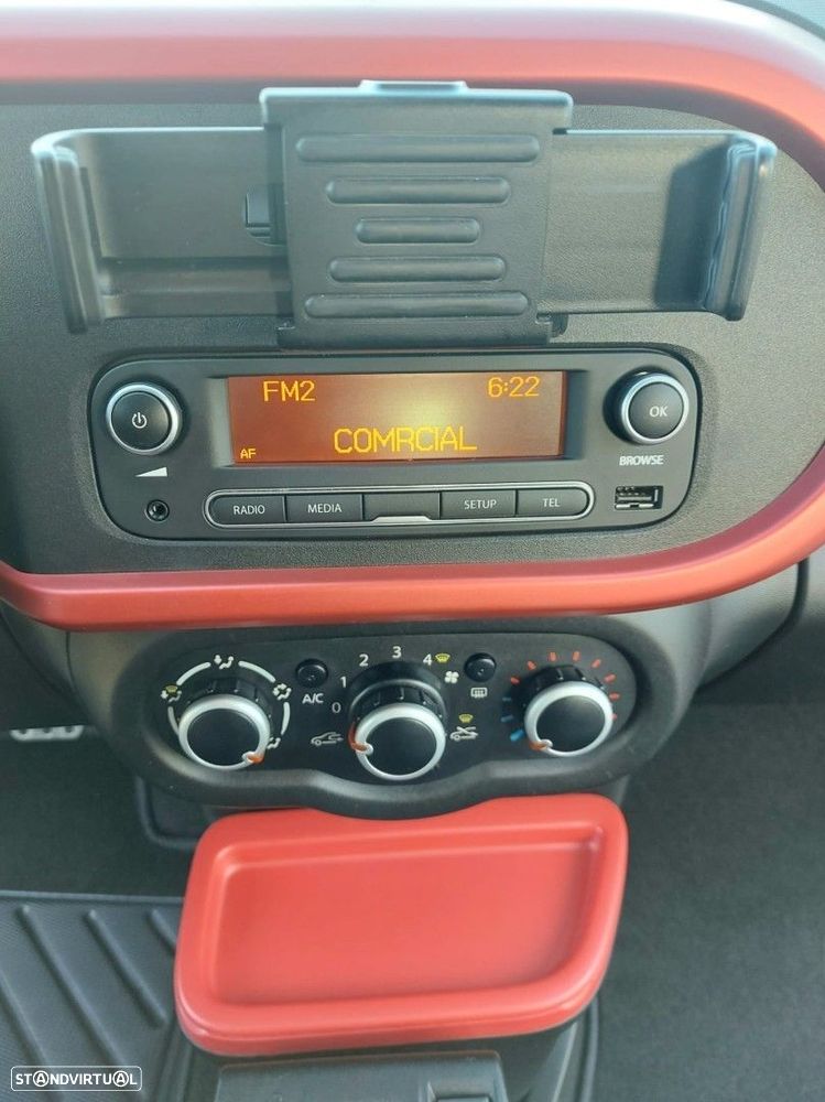 Renault Twingo 0.9 TCe Sport EDC - 32