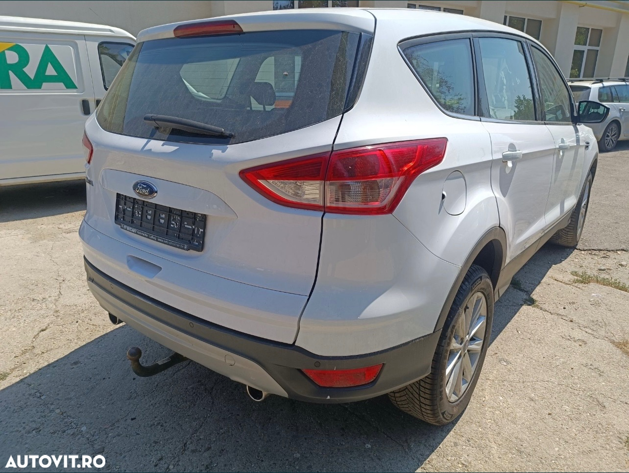 Ford Kuga 2.0 TDCi 4WD Titanium - 4