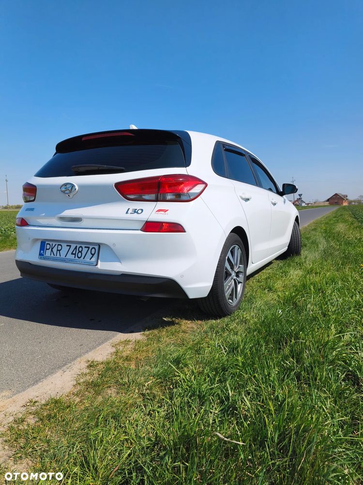 Hyundai i30 1.6 D GO Plus - 4