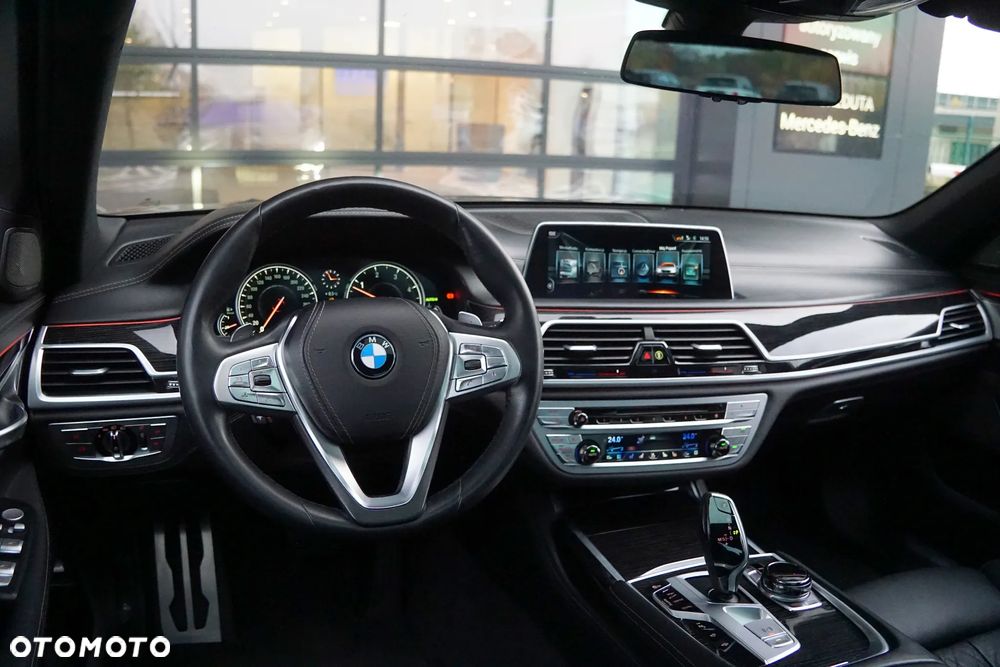 BMW Seria 7 750d xDrive - 30