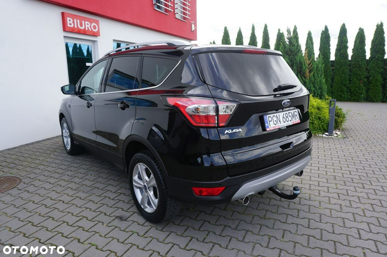 Ford Kuga 2.0 TDCi 2x4 Titanium - 4
