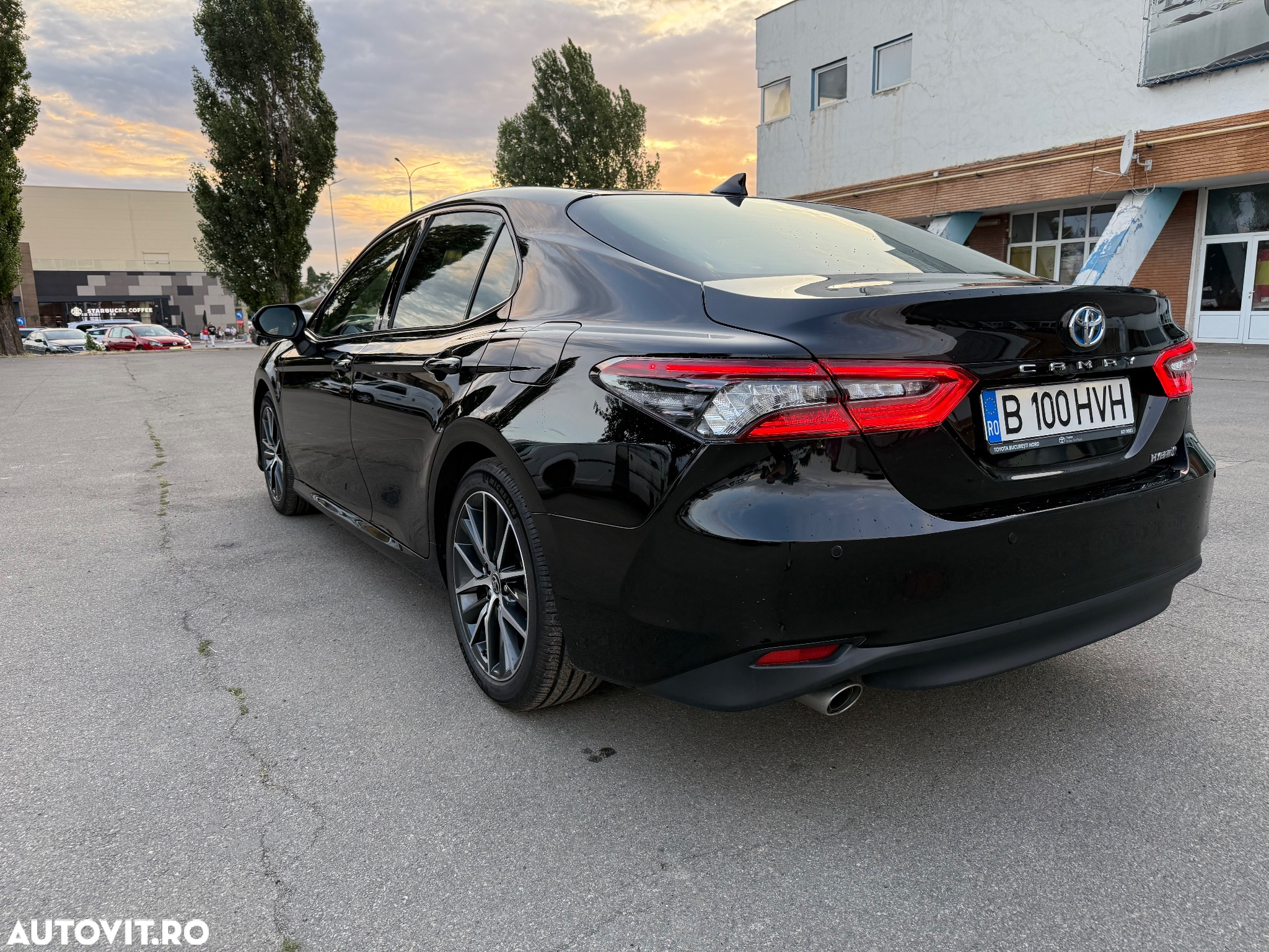 Toyota Camry 2.5 Hybrid Exclusive - 6